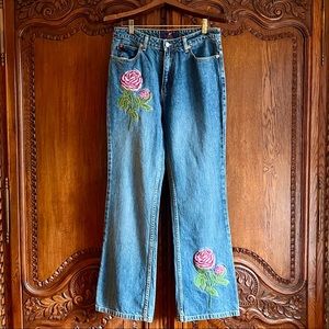 NWOT Fiorruci Embroidered Vintage Jeans (Size 10)